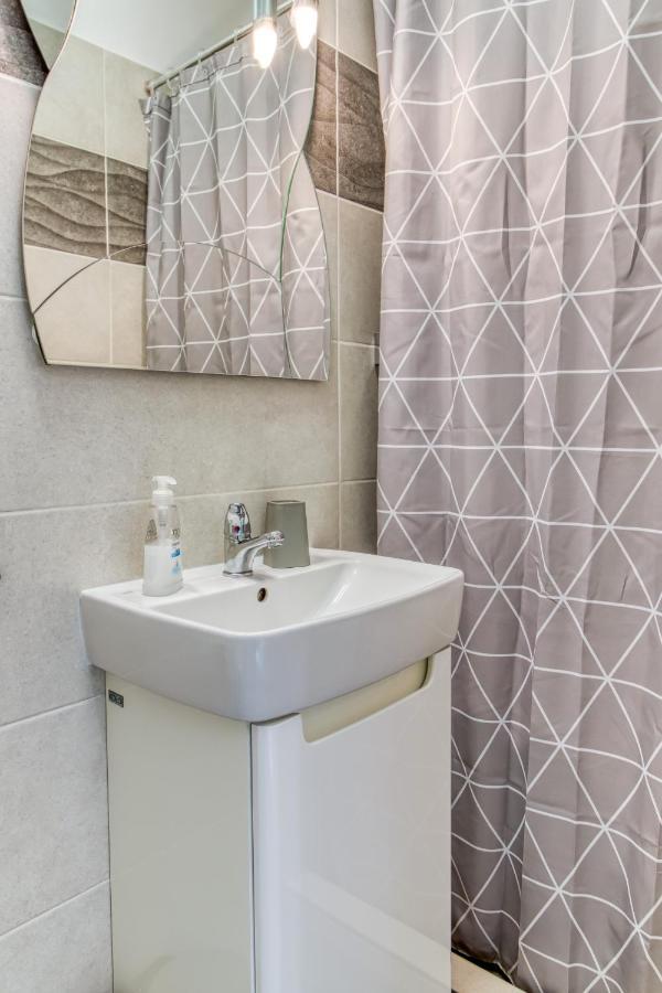 Apartmán -apartment In The Center With A Garden Terrace Bratislava