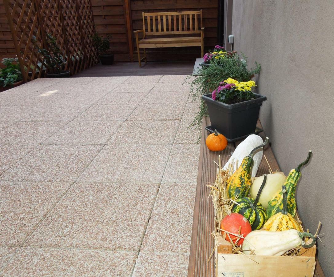 Apartmán -apartment In The Center With A Garden Terrace Bratislava